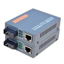 MEDIA CONVERTER 1 PUERTO FIBRA 10/100/1000 SC 1310NM MONOMODO - ALCANCE 20 KM A 1 PUERTO RJ45 DE 1 GB - OPTRONICS COD: OMCC-202-920-BI