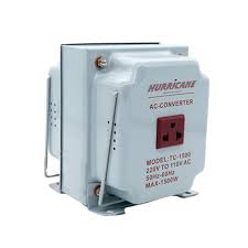 Transformador Hurricane 1500W, 220-110V, toma universal